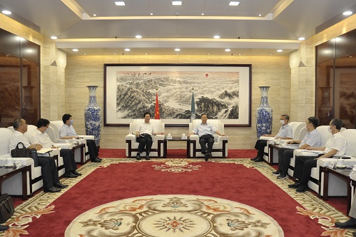 國家電網(wǎng)有限公司總經(jīng)理、黨組副書記辛保安會見甘肅省政協(xié)副主席、慶陽市委書記贠建民