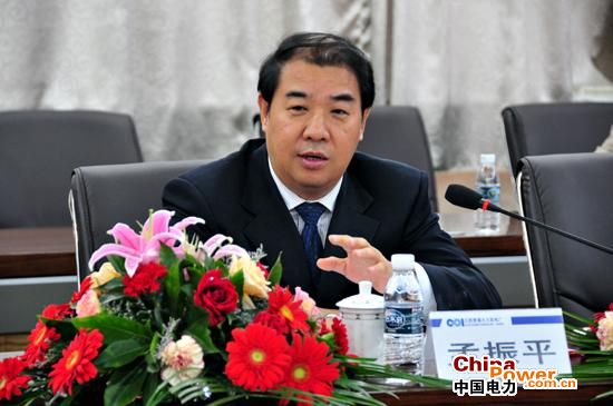 孟振平談國(guó)有企業(yè)：要扛起國(guó)企政治責(zé)任，旗幟鮮明講政治