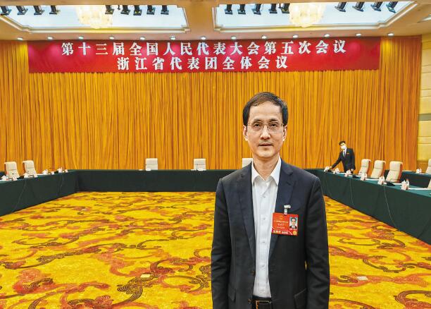 【兩會】電力為打造現(xiàn)代化濱海大都市注入動能——訪全國人大代表、浙江省寧波市經(jīng)濟(jì)和信息化局局長張世方