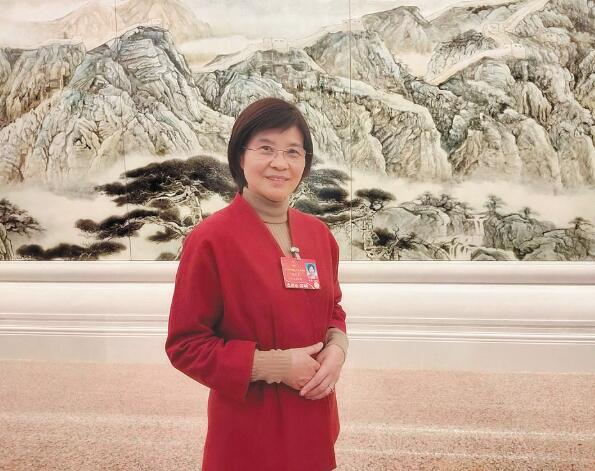 可靠電力助推紡織業(yè)綠色智能轉型——訪全國人大代表、江蘇陽光集團黨委書記、江蘇陽光股份有限公司董事長陳麗芬