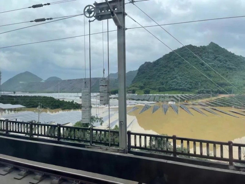 地面電站秒變漂浮電站，又一光伏電站被水淹！