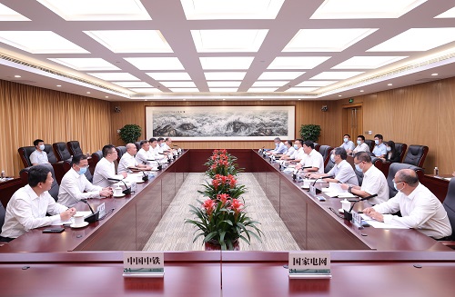 國家電網(wǎng)公司總經(jīng)理、黨組副書記張智剛與中國中鐵董事長陳云會談