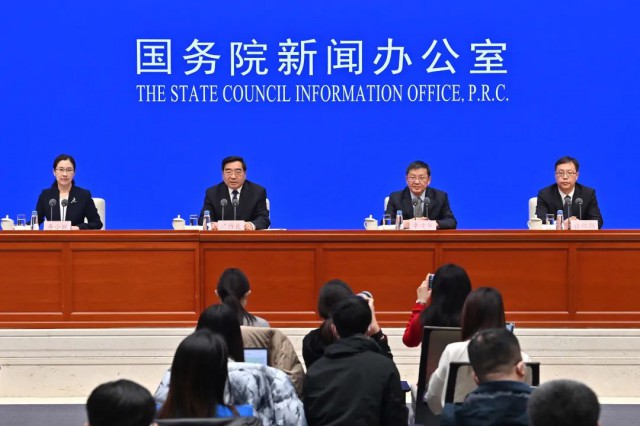 國家發(fā)改委：健全多能互補(bǔ)綜合應(yīng)急調(diào)度機(jī)制，推動(dòng)風(fēng)、光發(fā)電多發(fā)滿發(fā)