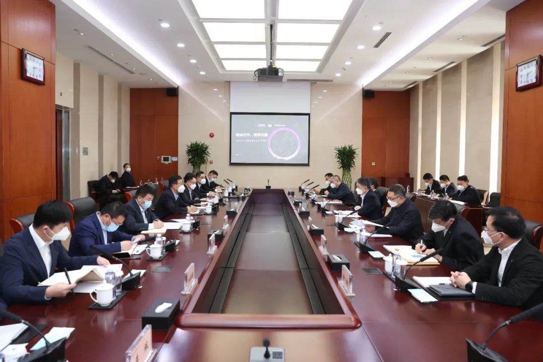 華能集團黨組書記、董事溫樞剛會見金風科技董事長武鋼