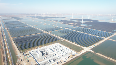 300MW！魯北鹽堿灘涂風(fēng)光儲輸一體化基地一期項(xiàng)目并網(wǎng)