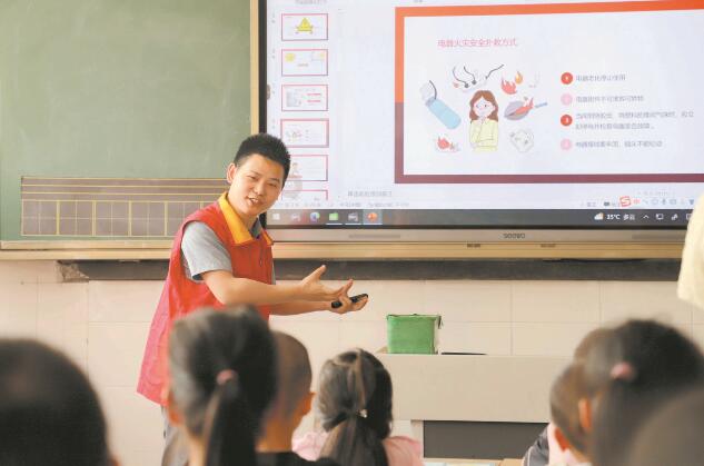 魏錕：用心服務(wù)是起點，客戶滿意是方向