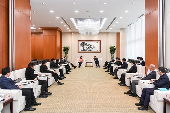 華能集團總經(jīng)理、黨組副書記鄧建玲會見常州市市長盛蕾