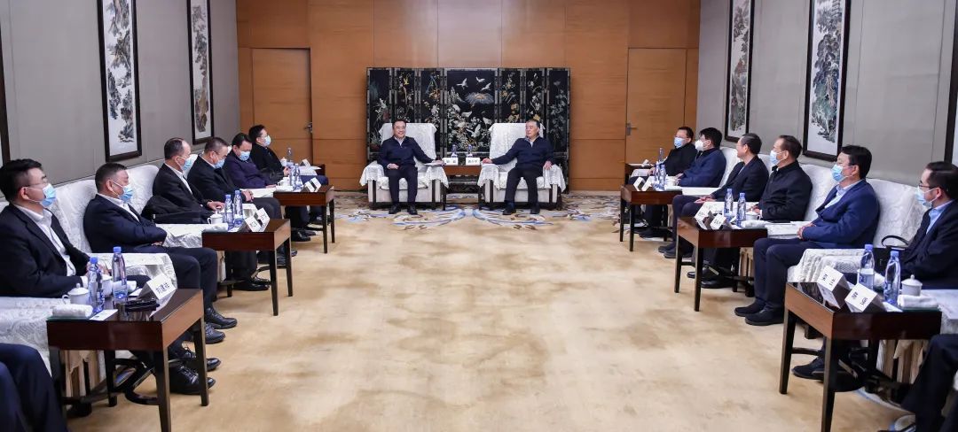 大唐集團(tuán)黨組書記、董事長鄒磊與陜投集團(tuán)董事長袁小寧、總經(jīng)理趙軍會談