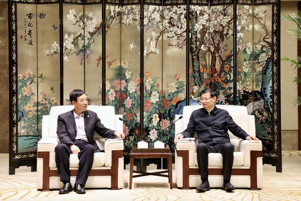 中國能建黨委副書記、總經(jīng)理孫洪水拜會(huì)江蘇省省長許昆林