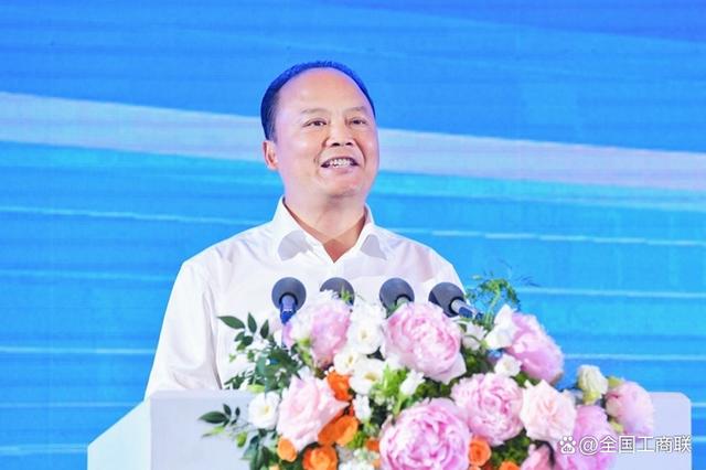全國工商聯(lián)副主席，通威集團董事局主席劉漢元：加快建設(shè)可再生能源 構(gòu)建川渝清潔能源一體化