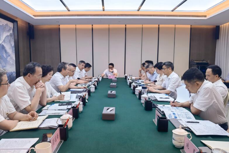 中國能建副總經(jīng)理吳云與襄陽市委副書記、市長王太暉會談
