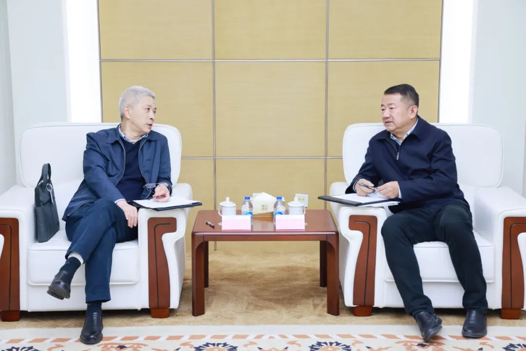 中國一重集團(tuán)黨委書記、董事長徐鵬一行拜訪大唐環(huán)境黨委書記、董事長朱利明