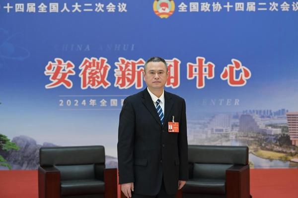 程韜代表：支持引入新質(zhì)生產(chǎn)力，鼓勵新能源商用車發(fā)展