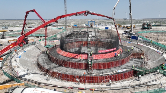 全球緯度最高、東北地區(qū)首座塔式光熱電站完成吸熱塔基礎(chǔ)澆筑