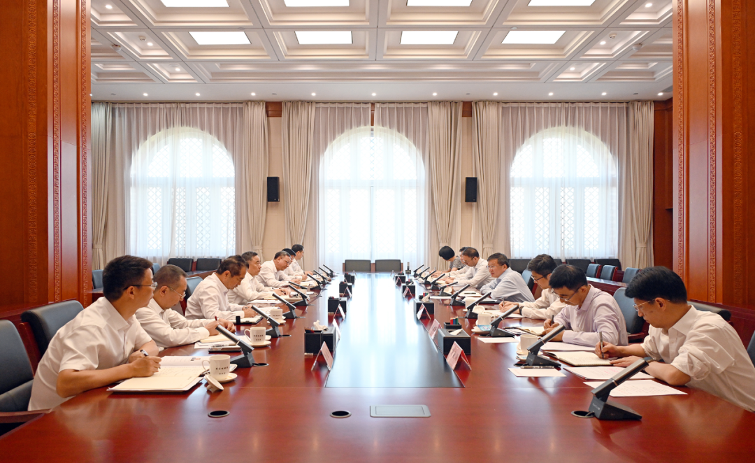 國家能源局黨組書記、局長章建華會見中國能建集團(tuán)主要領(lǐng)導(dǎo)