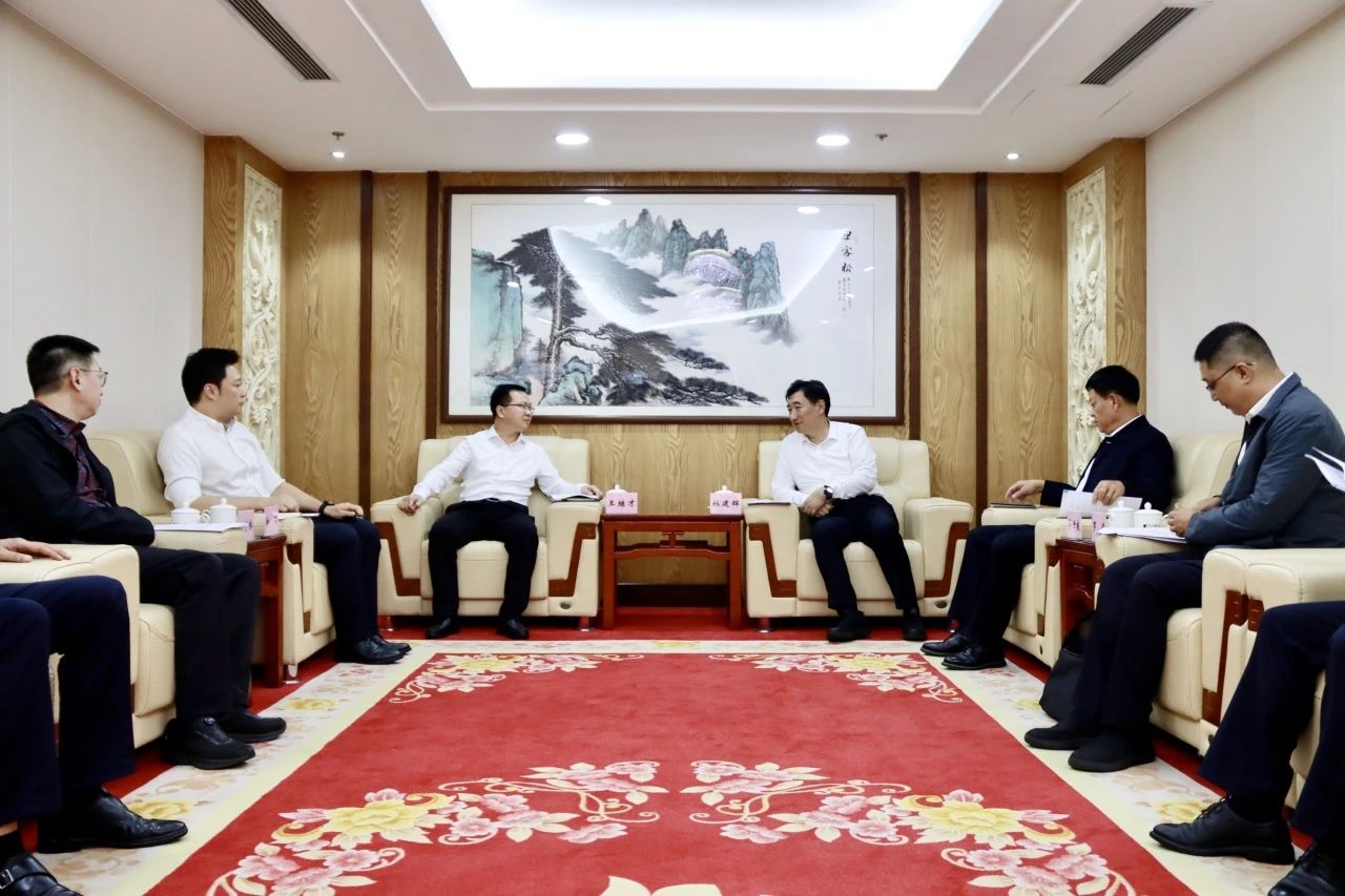 大唐云南公司黨委書記、董事長王繼才拜會臨滄市委書記、市長杜建輝