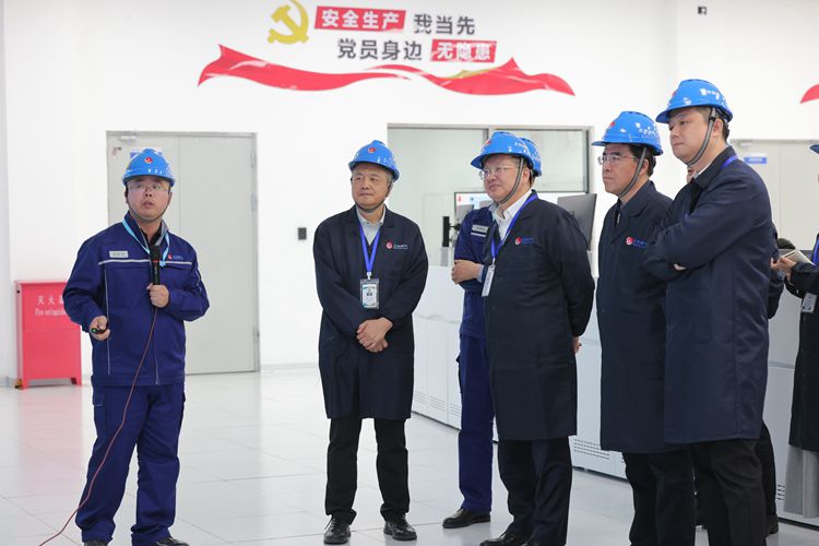 國(guó)家能源局黨組書記、局長(zhǎng)章建華帶隊(duì)赴天津開展專題調(diào)研