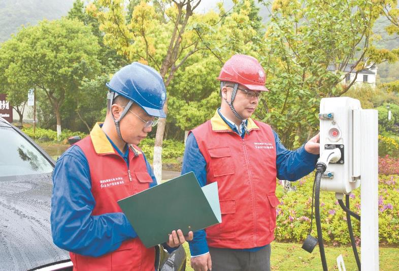陳鳴：“空心村”變“開心村”，供電服務(wù)總相伴
