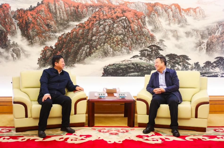 大唐甘肅公司黨委書記、董事長王建偉與甘肅電投集團(tuán)黨委書記、董事長蒲培文會談
